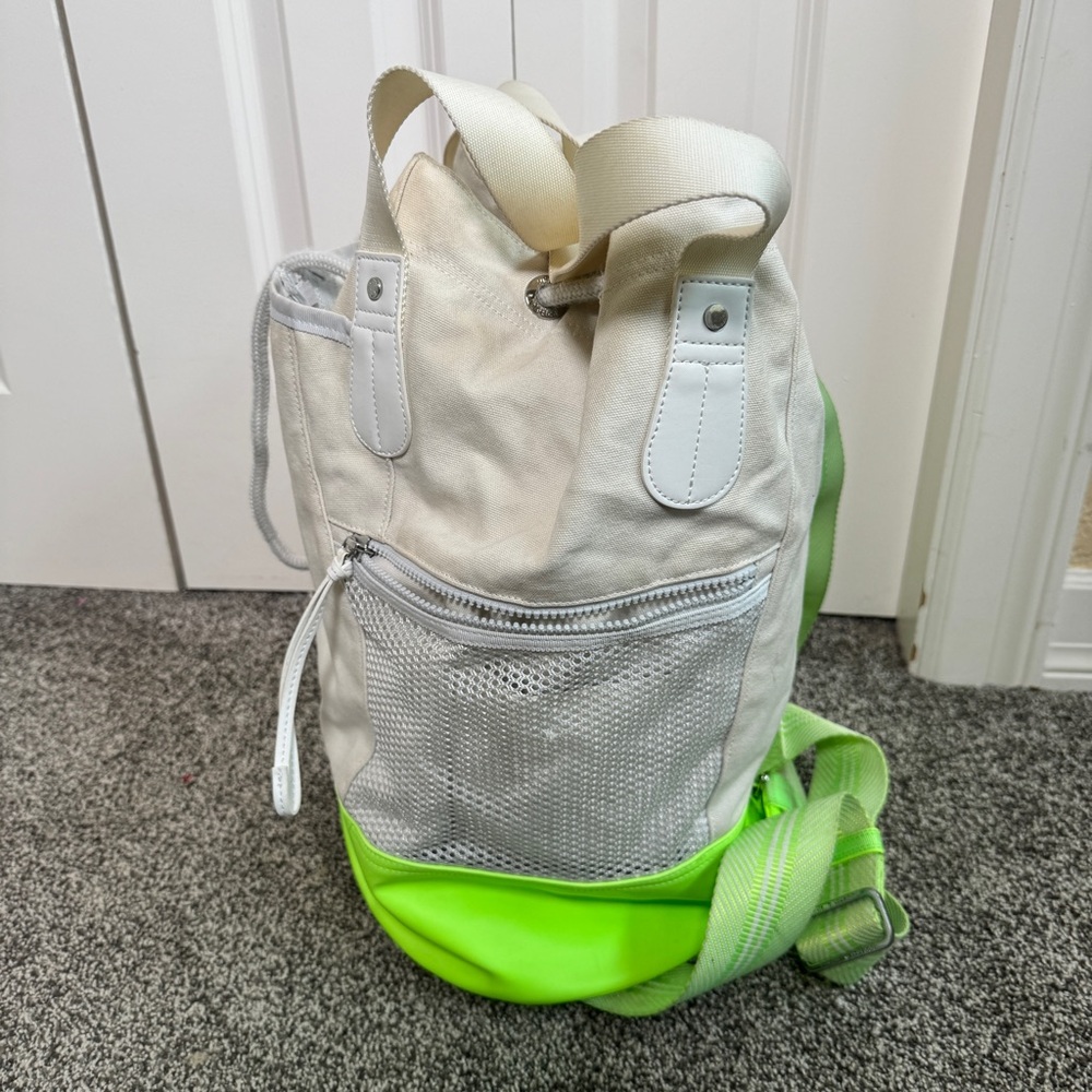 Lululemon Rally Backpack White Neon Green Drawstring Bucket Bag Athletic Gym - Picture 7 of 16
